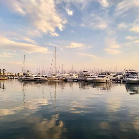 Turina -ac Near Apartman Alicante